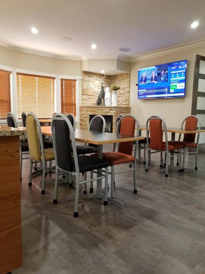 Western Budget Motel Leduc #3 Bagian luar foto